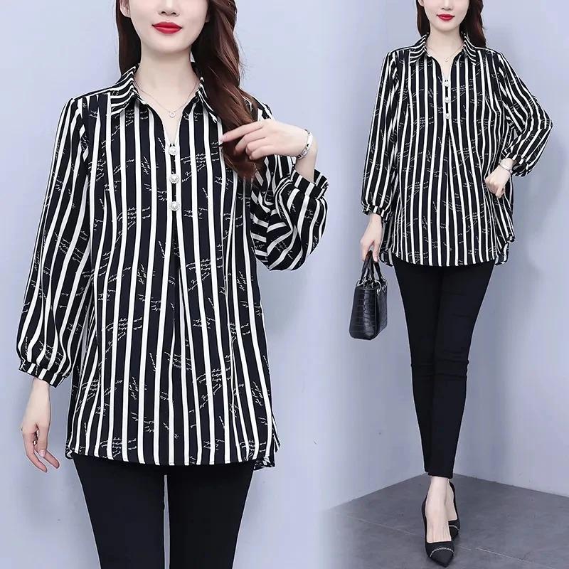 Middellange Verticaal Gestreepte Blouse voor Dames Vroege Herfst Nieuw Groot Maat Los en Stijlvol Kraag Dames T-shirt