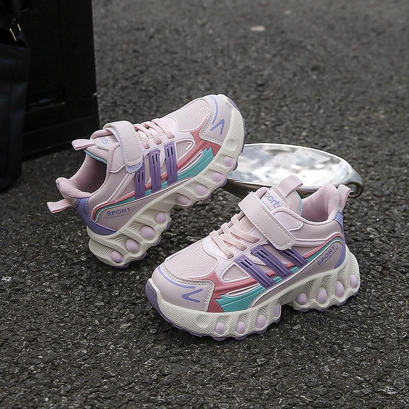 Boys' sports shoes 2025 spring and autumn new children's running shoes non-slip breathable soft sole lightweight girls' dad shoes tide