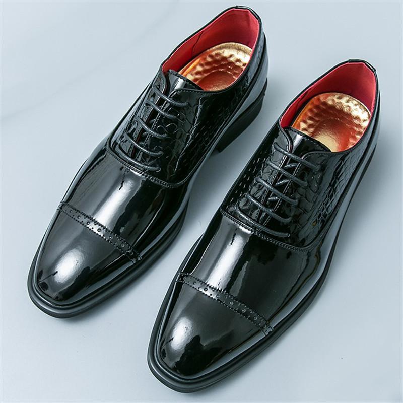New Fashion Glossy Black Gold Patent Leather Lace Up Dress Brogues Shoes For Men's Designer Wedding Oxfords Zapatos Hombre