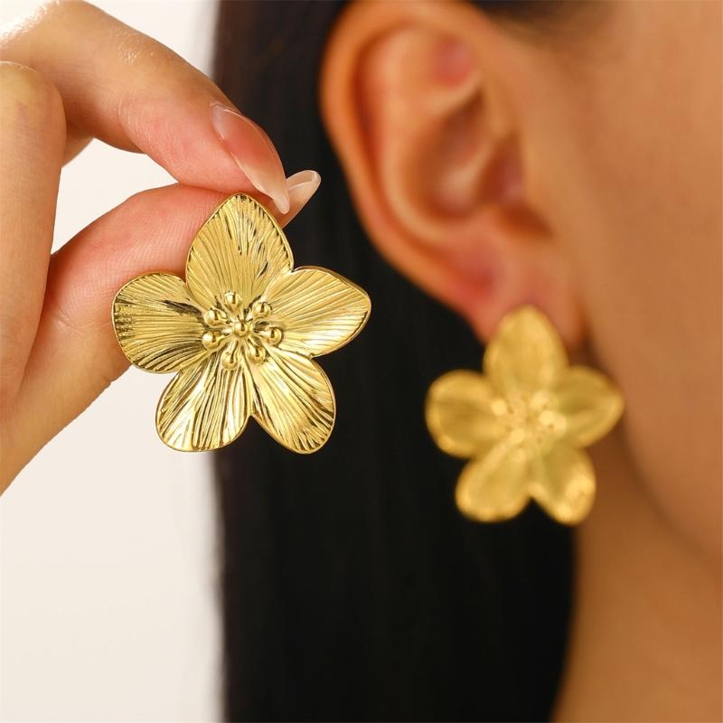 Stainless Steel Petal Flower Earrings Distinctive Gold Flower Earrings Adornment Portable Ear Studs Charm for Parties