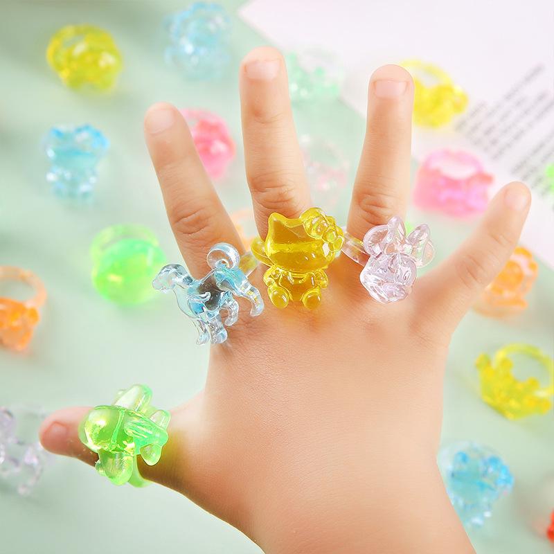 Bunte DIY-Edelsteinringe für Kinder - Kunststoff Acryl Kristall Ornamente Spielzeug