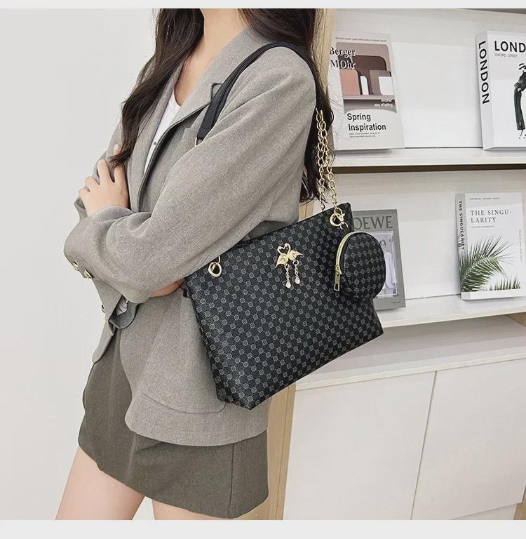 Stylish High-Grade Woven Shoulder Bag and Coin Purse