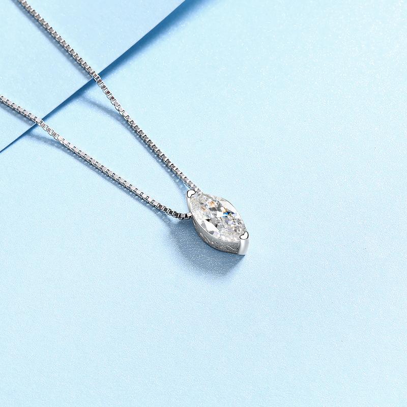 Tezzc 1ct Moissanite Necklaces for Women Marquise Shape Pendant S925 Silver with Gold Plated Party Necklace Design Chain Jewelry