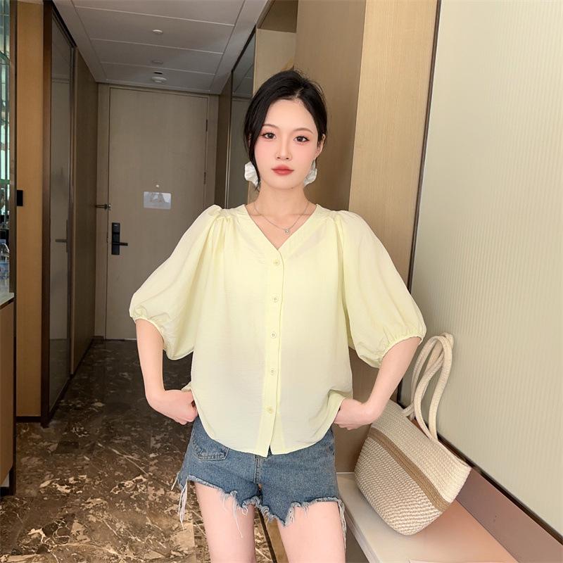 2025 Summer Women's Fashionable Loose V-Neck Short Sleeve Cardigan Top