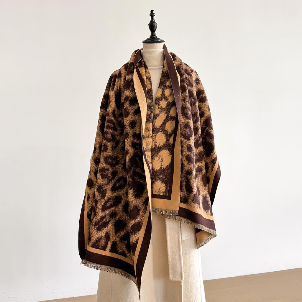 Winter Faux Cashmere Scarves Women Thick Warm Leopard Print Fashionable Luxurious Blanket Scarf Coldproof Windproof Blanket