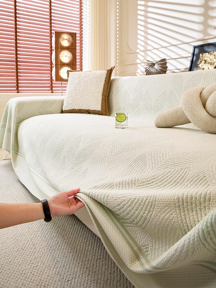 Atmungsaktiver Kühlender Sofabezug Eis Seide Gefühl Stoff Ganzjahres Komfort Vollständige Abdeckung Überwurf Für Wohnzimmer Couch Schutzpolster 180x130cm