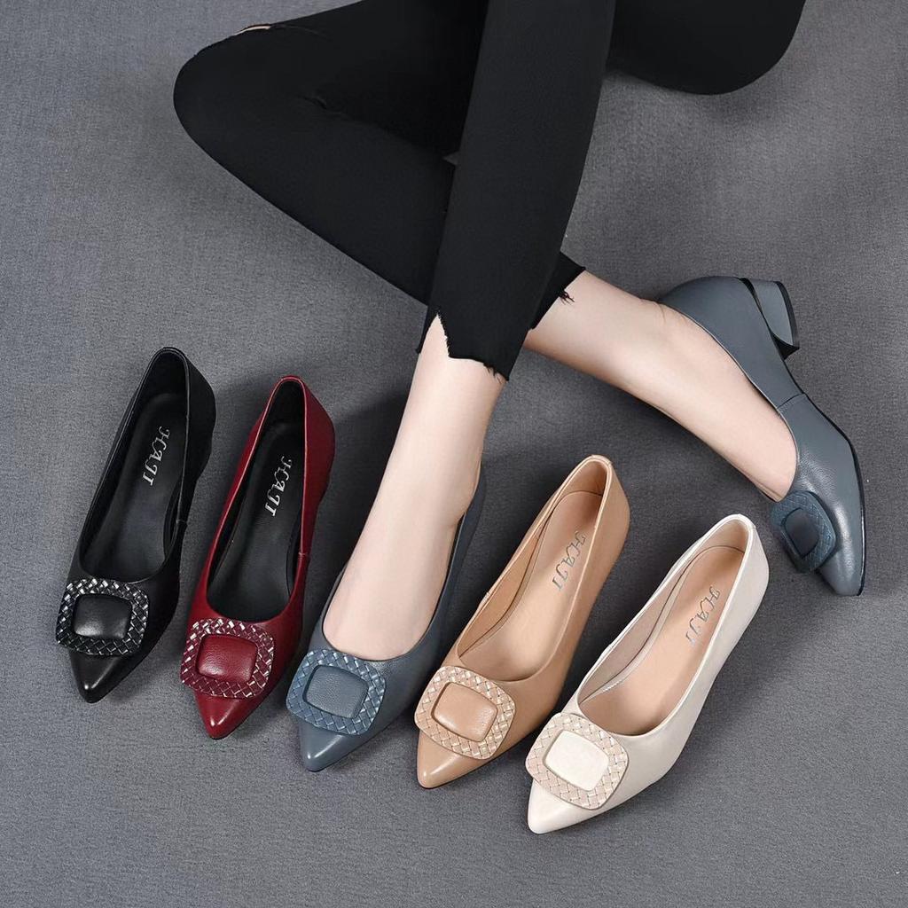 2025 autumn new fashion pointed square buckle temperament low heel single shoes first layer cowhide flat loafers work shoes