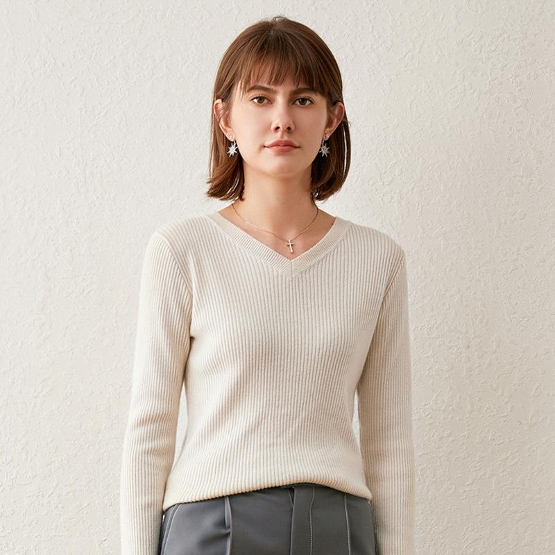 Осень и зима новый пуловер женский с V-образным вырезом вязаный свитер с воротником куриное сердечко облегающая внутренняя базовая рубашка с перекрестом S 2498₽