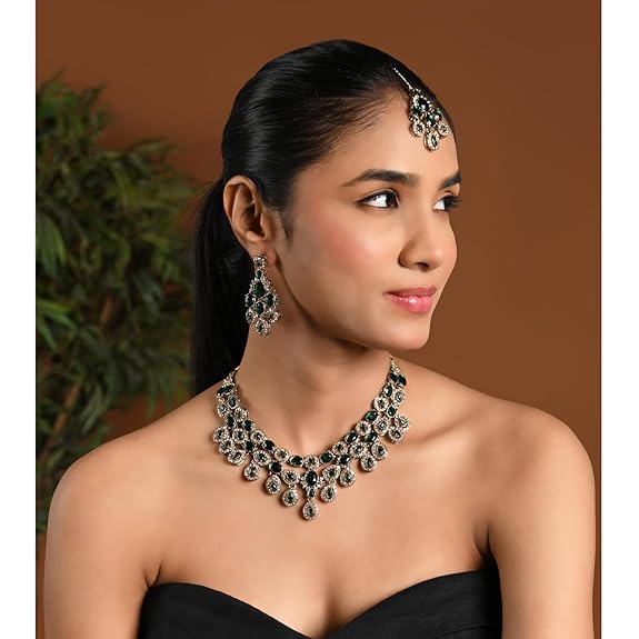 Traditional Teardrop Design & Stone Necklace Jewellery With Earrings & Maang Tikka Set for Women
