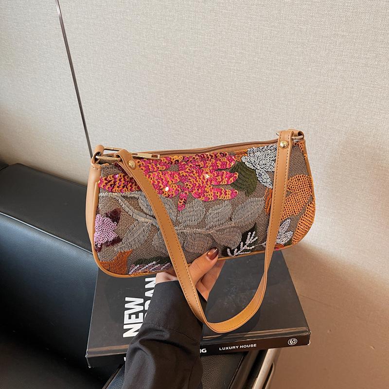 

Sequin embroidered bag women s new versatile shoulder underarm bag commuter small bag бордовий