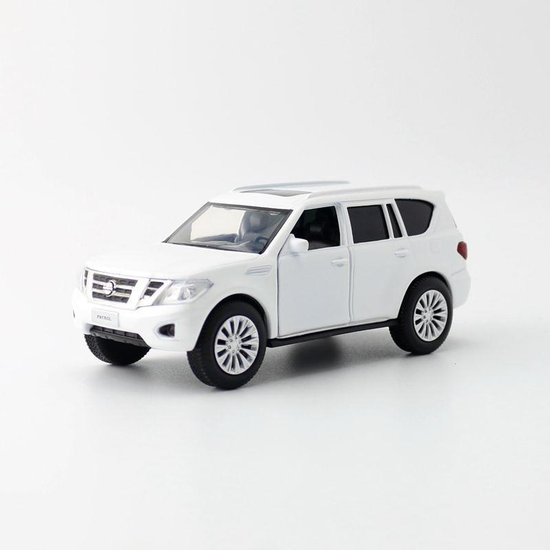 Automodellspielzeug aus Legierung Nissan Patrol Y62 Polizeiauto Für Sammler Und Kinder