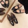 Fashion Autumn New Flat Shoes Women's Fashion Pointed Head Shallow Mouth Rivets Soft Sole Anti-slip Wear-resistant Low-top Shoes
