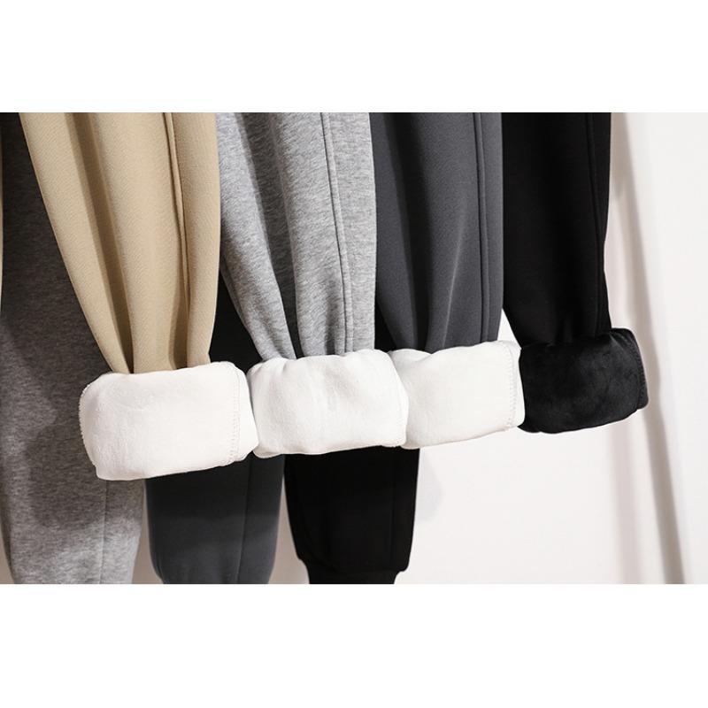 Winter Harlan Bunched Feet and Fleece Embroidered Thick Sweatpants