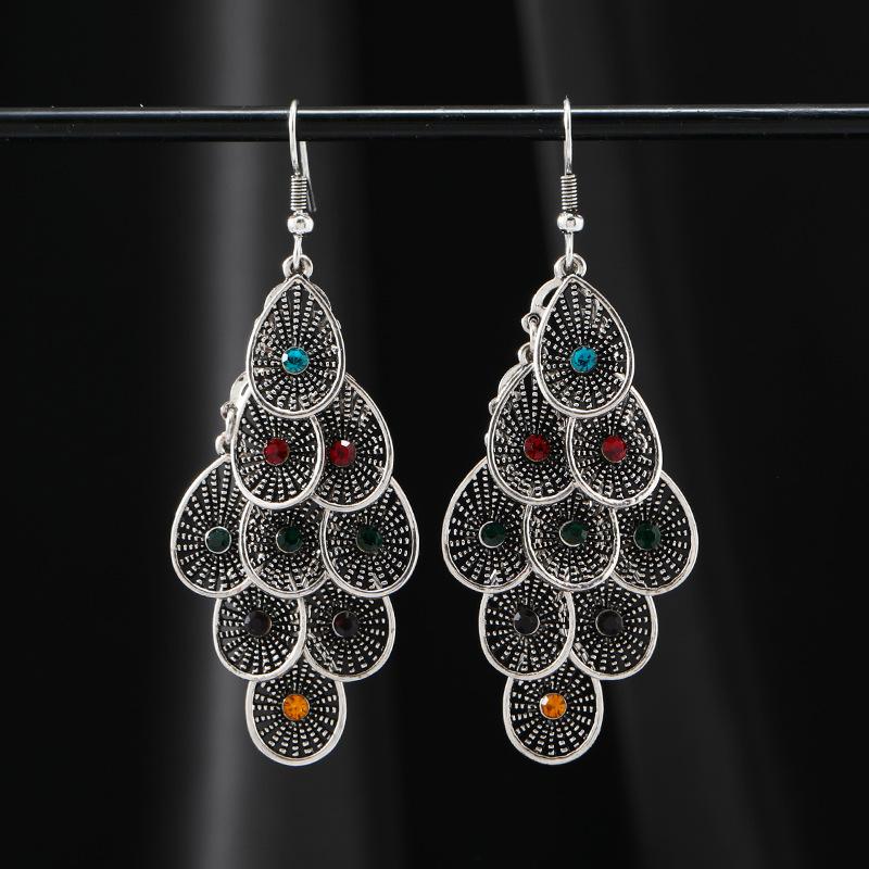 

Retro new Chinese ethnic style fringed earrings, feather water droplets, long multi-layer earrings, femininity high-end earrings.