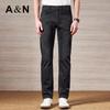 Men's Classic Straight-Leg Washed Jeans