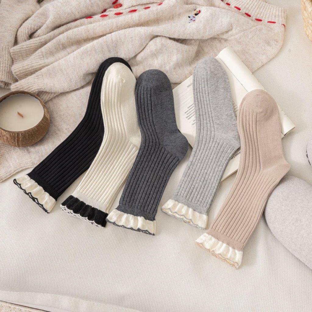 Women's Mid-Calf Lace Socks - Cute, Slouchy, Japanese School Style, Combed Cotton for Autumn/Winter.