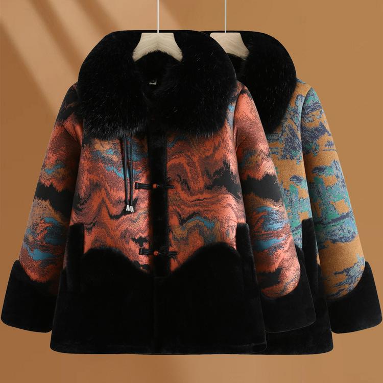 Middle-aged and Elderly People Thickened Winter Fur Coat Mothers Winter Fur Integrated Mink Plush Collar Coat New Style