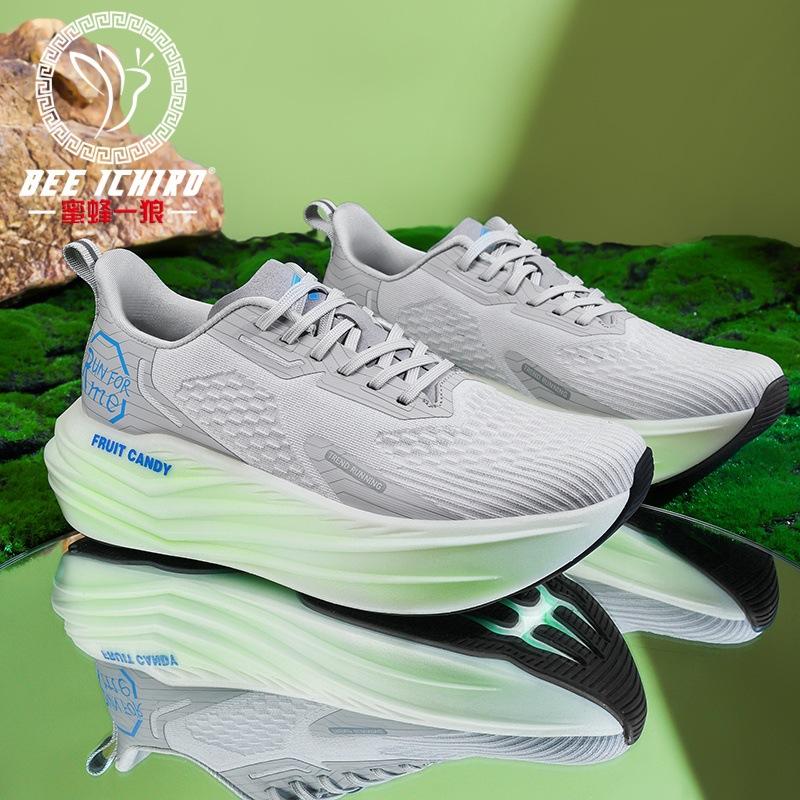 

Летняя ультралегкая и дышащая спортивная обувь для мужчин и женщин пар Ou Ruofeng сетчатые высокоэластичные кроссовки для бега 45 флуоресцентный зеленый