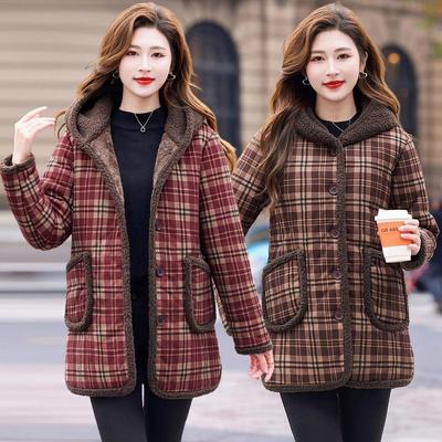 Mom's Winter Velvet-Lined Plaid Jacket - Warm, Cotton Padded, Plus Size for Middle-Aged & Elderly Women