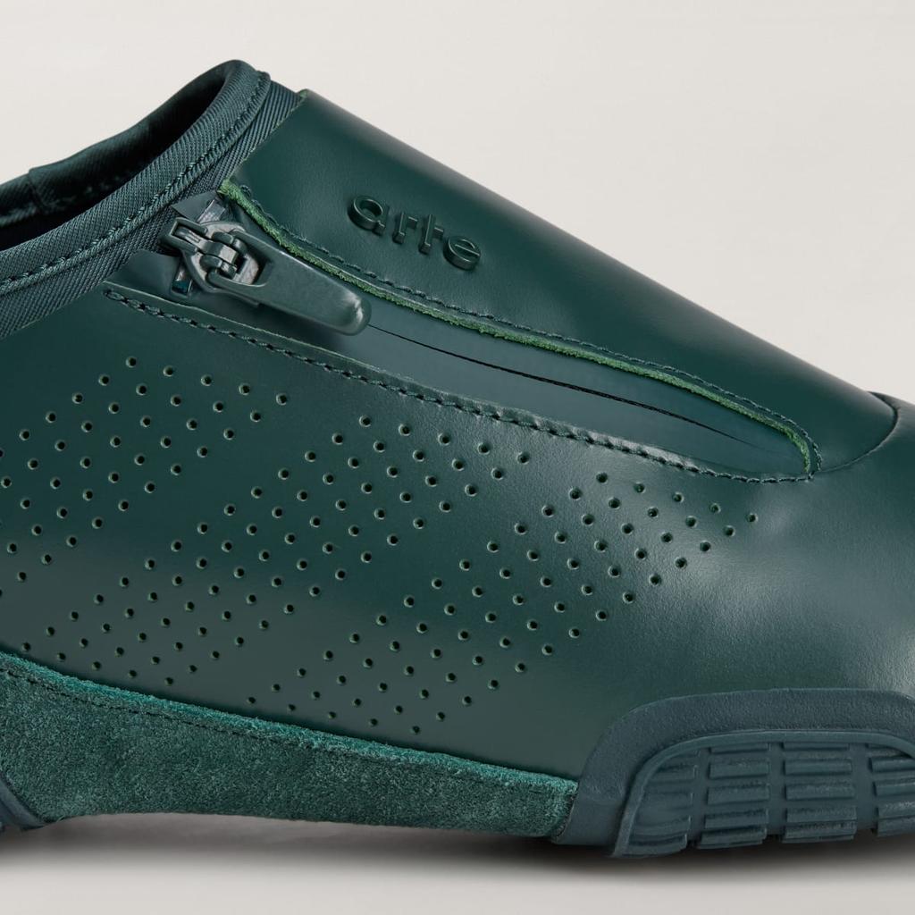 adidas Arte Antwerp Trivela KI8337 Unisex Sportswear Sneakers Collegiate Green / Collegiate Green / Collegiate Green