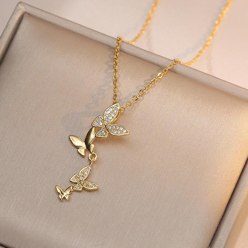 Butterfly Necklace with Color-Retaining Zircon - Fashionable, Versatile Women's Jewelry Accessory.