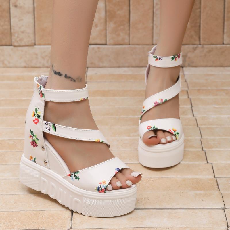 

Модные летние новые сандалии на платформе с внутренней высотой, женские модные сандалии с круглым носком и открытым носком, на каблуке с принтованным ремешком 42 белый