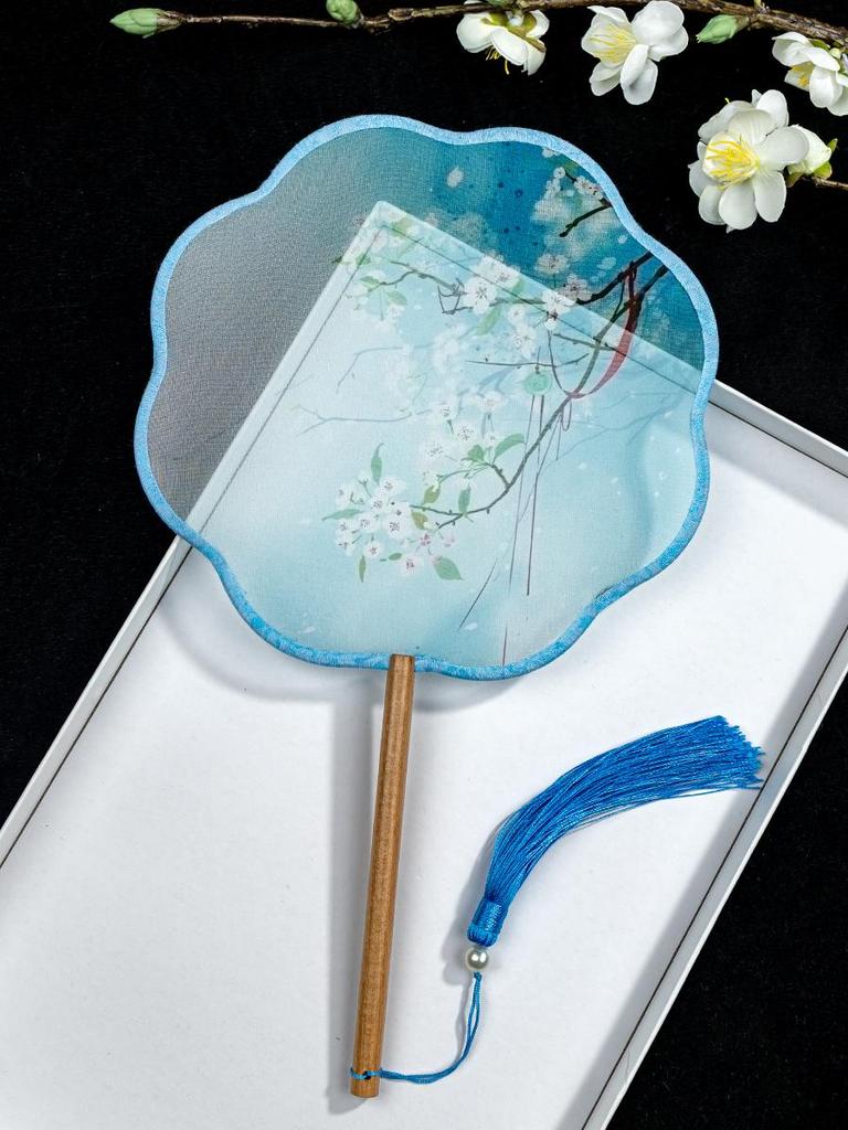 Translucent Ancient Style Round Dance Fan for Hanfu Costumes - Women's Classical Chinese Craft Fan