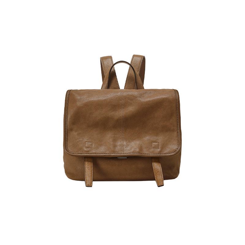Versatile Large Capacity Vegetable-Tanned Leather Backpack for Work and Casual Use