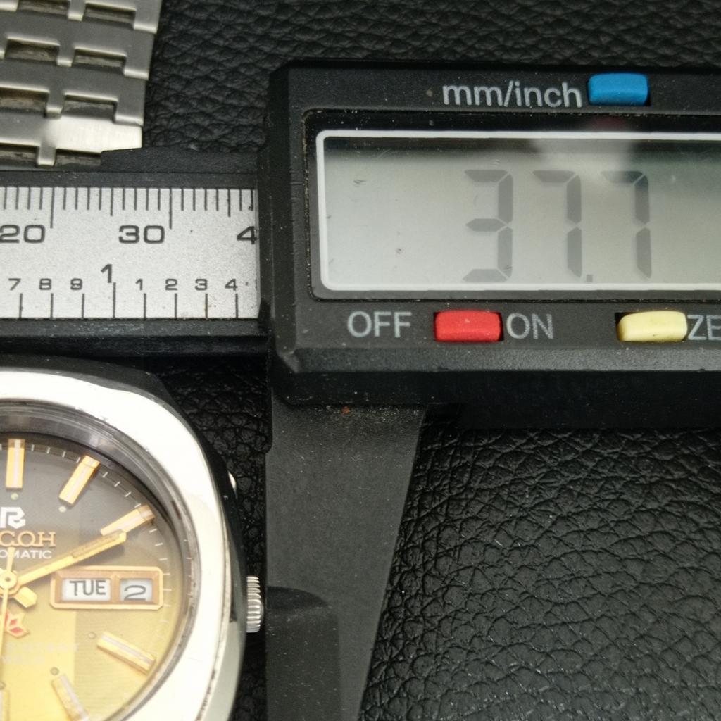 GENUINE VINTAGE RICOH R31 AUTOMATIC JAPAN MENS ORIGINAL DIAL WATCH a709441-1
