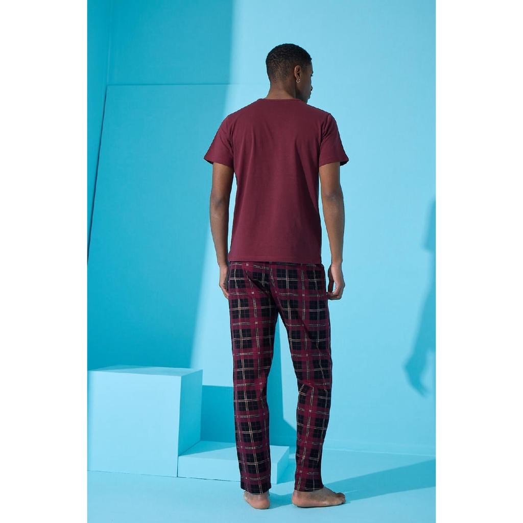 Kurzarm-Herrenpyjama-Set mit quadratischem Karomuster in Weinrot