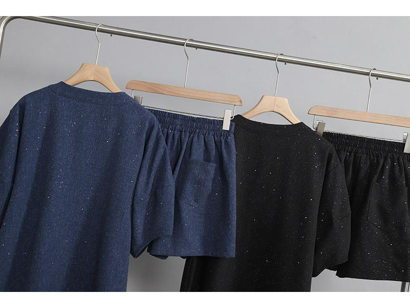 2025 Women's Trendy Casual Summer Two-Piece Set: Short-Sleeved Top & Slimming Shorts