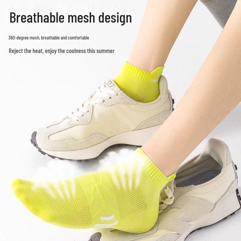 Men's Anti-Odor Cotton Marathon Running Socks - Breathable, Sweat-Absorbent, Perfect for Spring & Autumn.