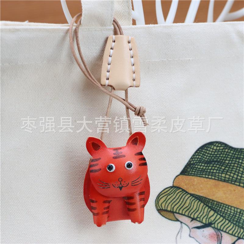 The First Layer Of Cowhide Tiger Pendant, Car Keychain, Leather Rope, Bag, Pendant, Accessories, Zodiac Gifts.