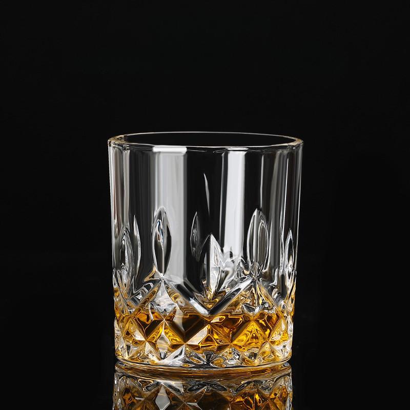 

Креативный стакан для виски для мужчин и женщин в барах, корейский, европейский, толстый хрустальный стакан для питьевой воды, сока, алкоголя, набор стаканов 1pcs