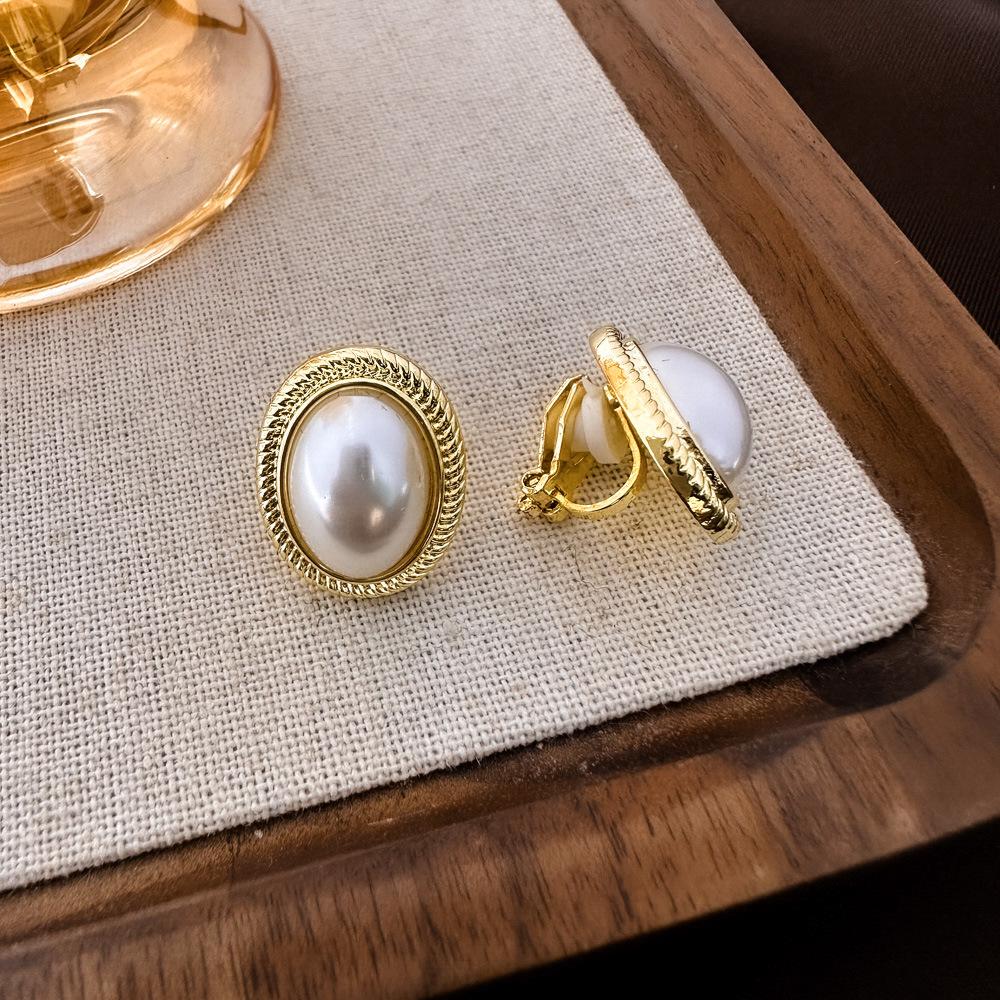 Vintage Französische Ohrclips mit ovalen Perlen für nicht-durchstochene Ohren