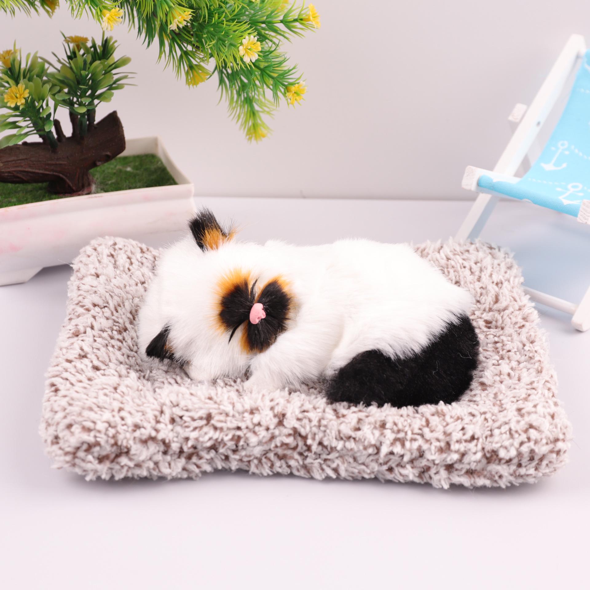 

Креативная подушечка для сна кота с бамбуковым углем: Мяукающий игрушечный котенок и украшение для машины