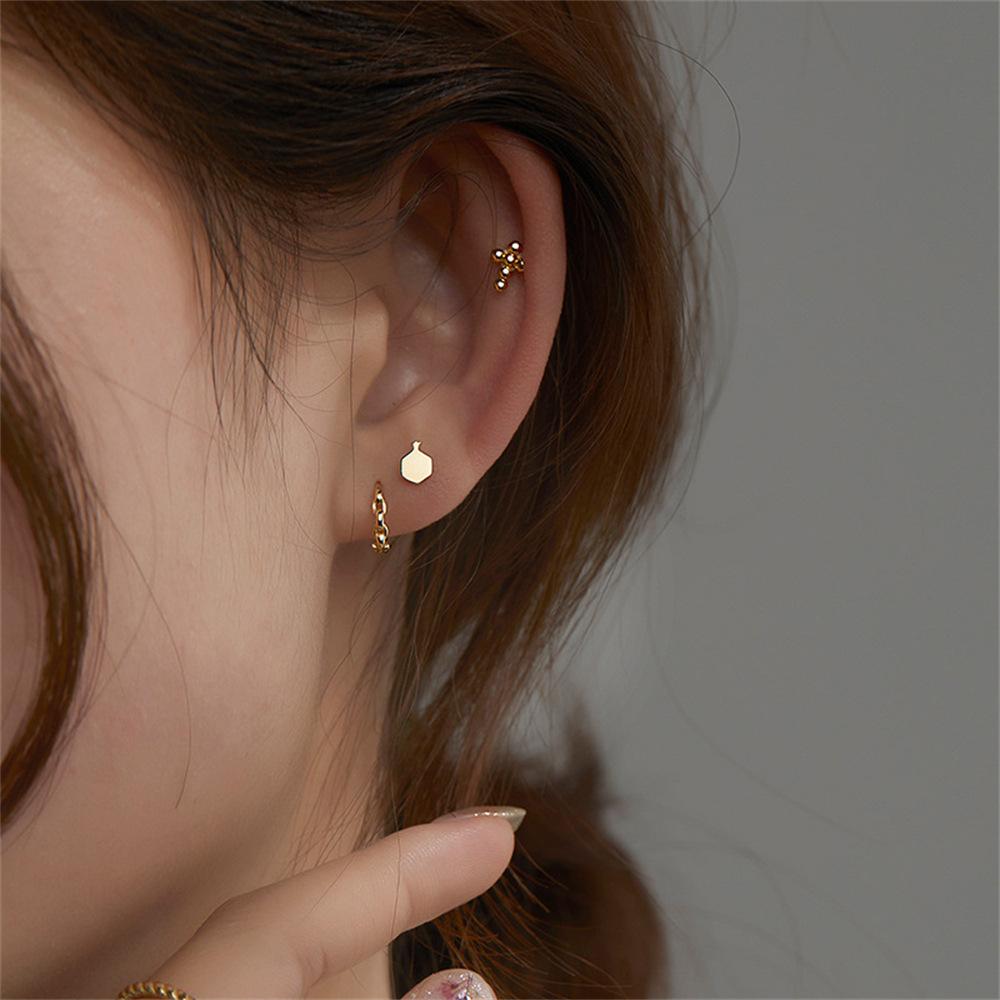 Small stud earrings 925 sterling silver niche design exquisite temperament ear buckle earrings fashion earrings tide