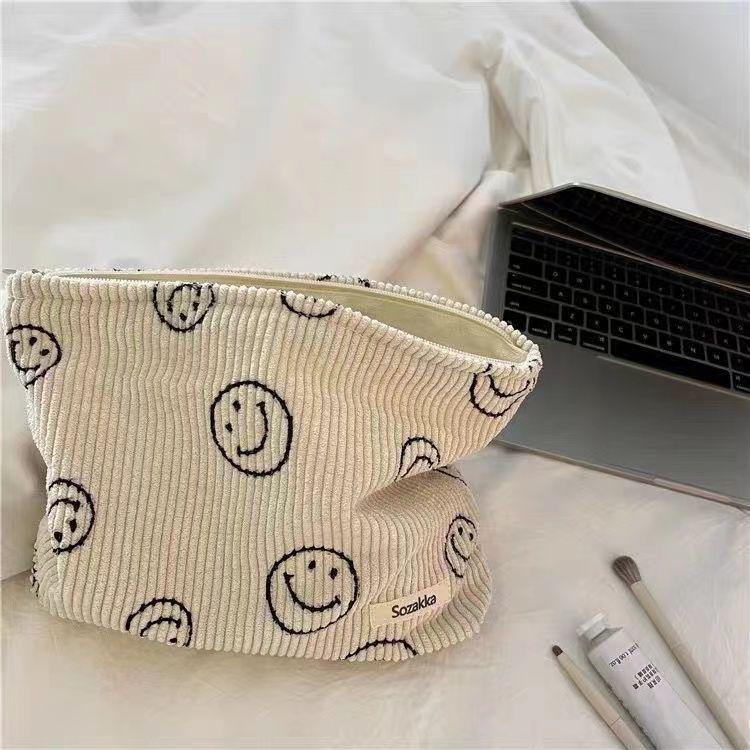 

Niche Women s Striped Makeup Bag: Portable, Large Capacity, Includes Inner Pouch for Small Items