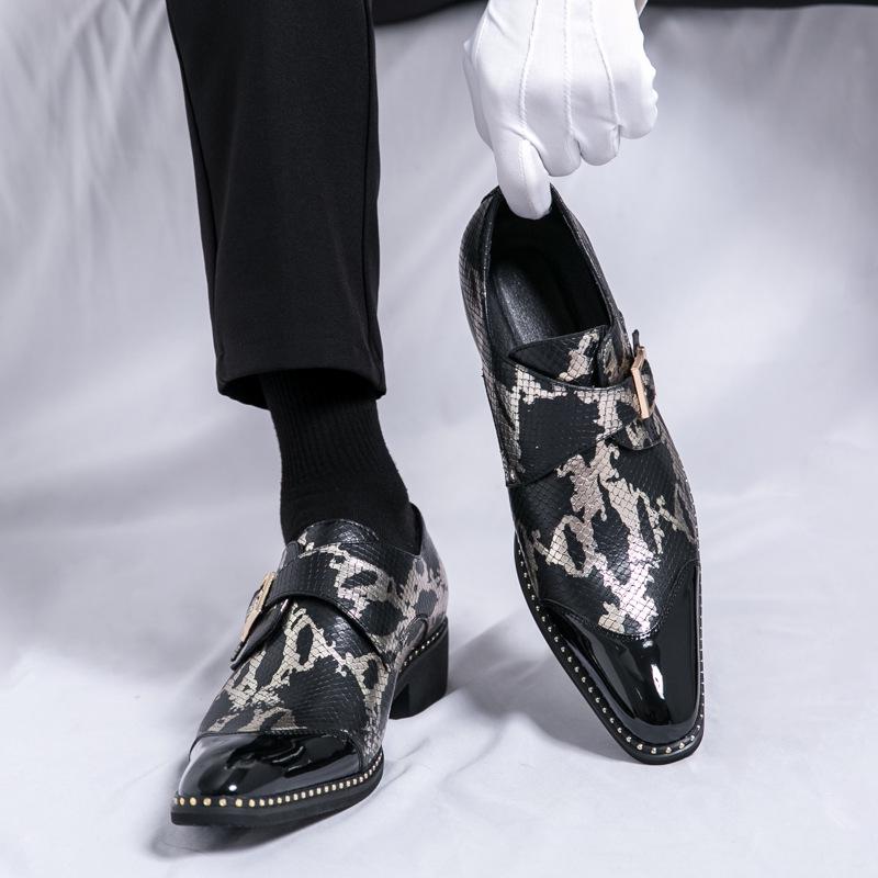 Men's Versatile Snake Print Pointed Toe Leather Shoes for Formal and Casual Wear