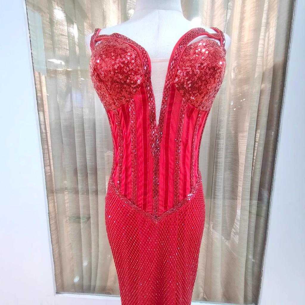 European and American hot diamond sexy V-neck hot diamond sling hip wrap slim and thin fishtail dinner party annual meeting dress