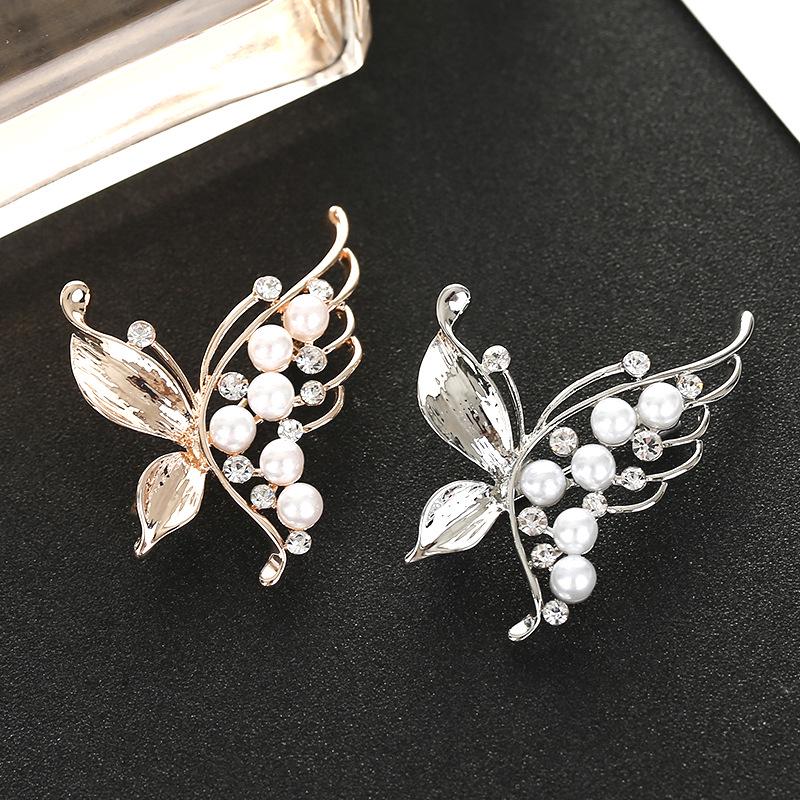 Elegant Rhinestone Butterfly Brooch with Pearl Accent - Japanese and Korean Fashion Pin for Ladies' Suits