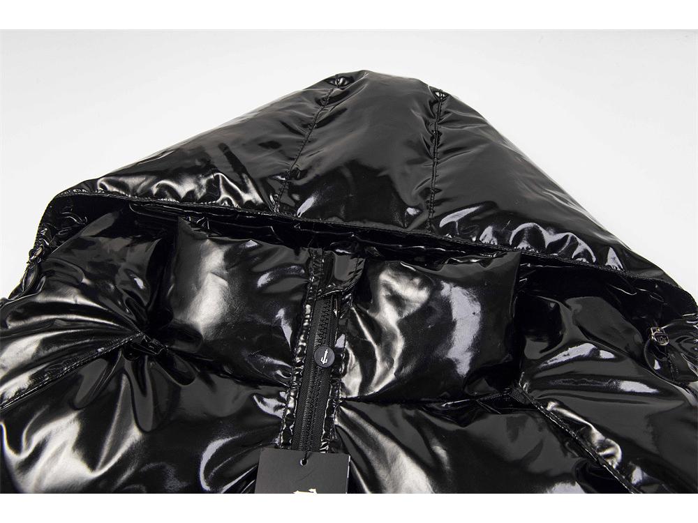 Trapstar Glänzende Schwarze PU-Lederjacke mit Abnehmbarer Kapuze - Verdickte Baumwoll-Paar-Oberbekleidung Auf Lager