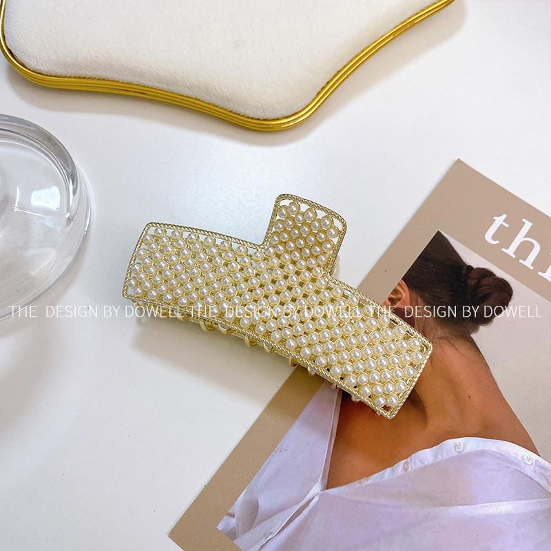 

Fashionable Alloy Hairpin With Unique Geometric Design And Stunning Rhinestone Embellishments Square Pearl