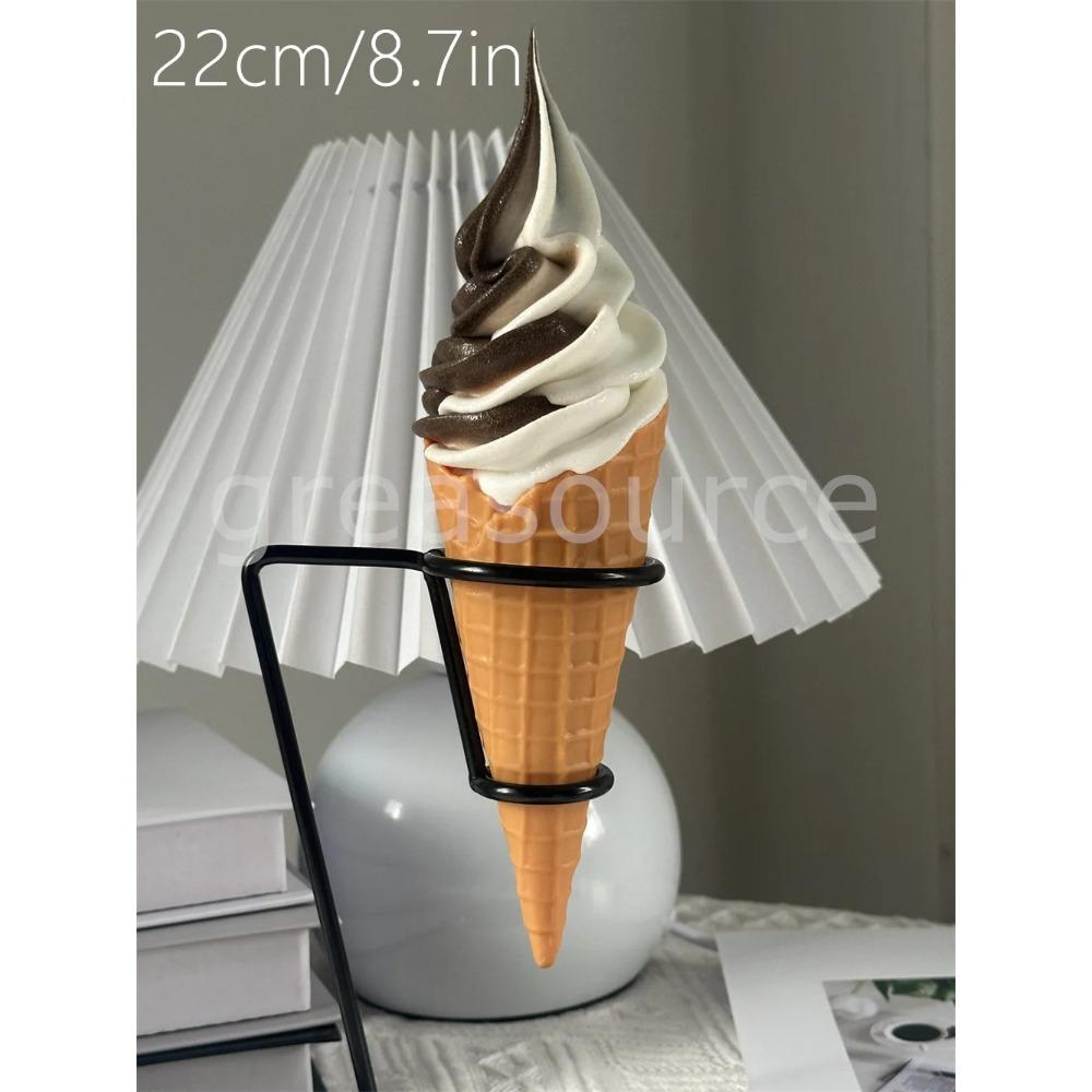 Plastikowy Model Symulujący Jedzenie Dekoracja Rekwizyt Podwójne Kolory DIY Lody Sztuczny Rożek Waflowy 17cm 6.7cala Pokaz Wideo ASMR