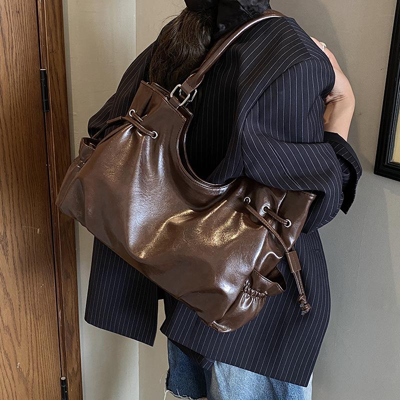 Large Capacity PU Tote Bag Women Fashion Shoulder Bag With Drawstring Detail Soft Texture Handbag Everyday Use