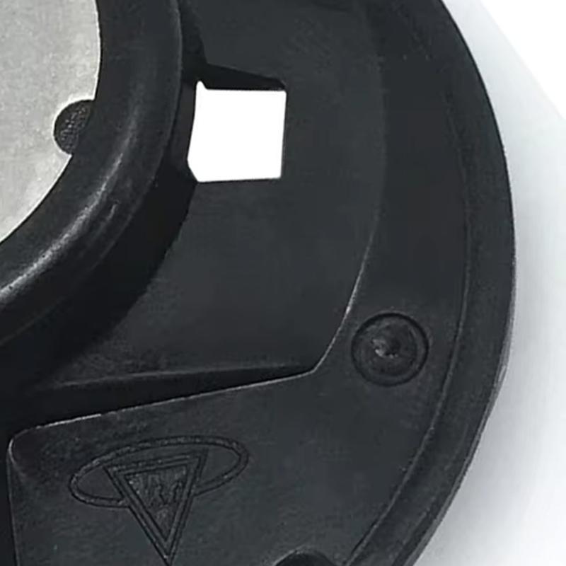 Sewing Accessories Bobbin Case XG2058001 for F440E NV800E PE800 PE810L PE830DL SE1900 NQ700 NQ700PRW NQ900  BQ950