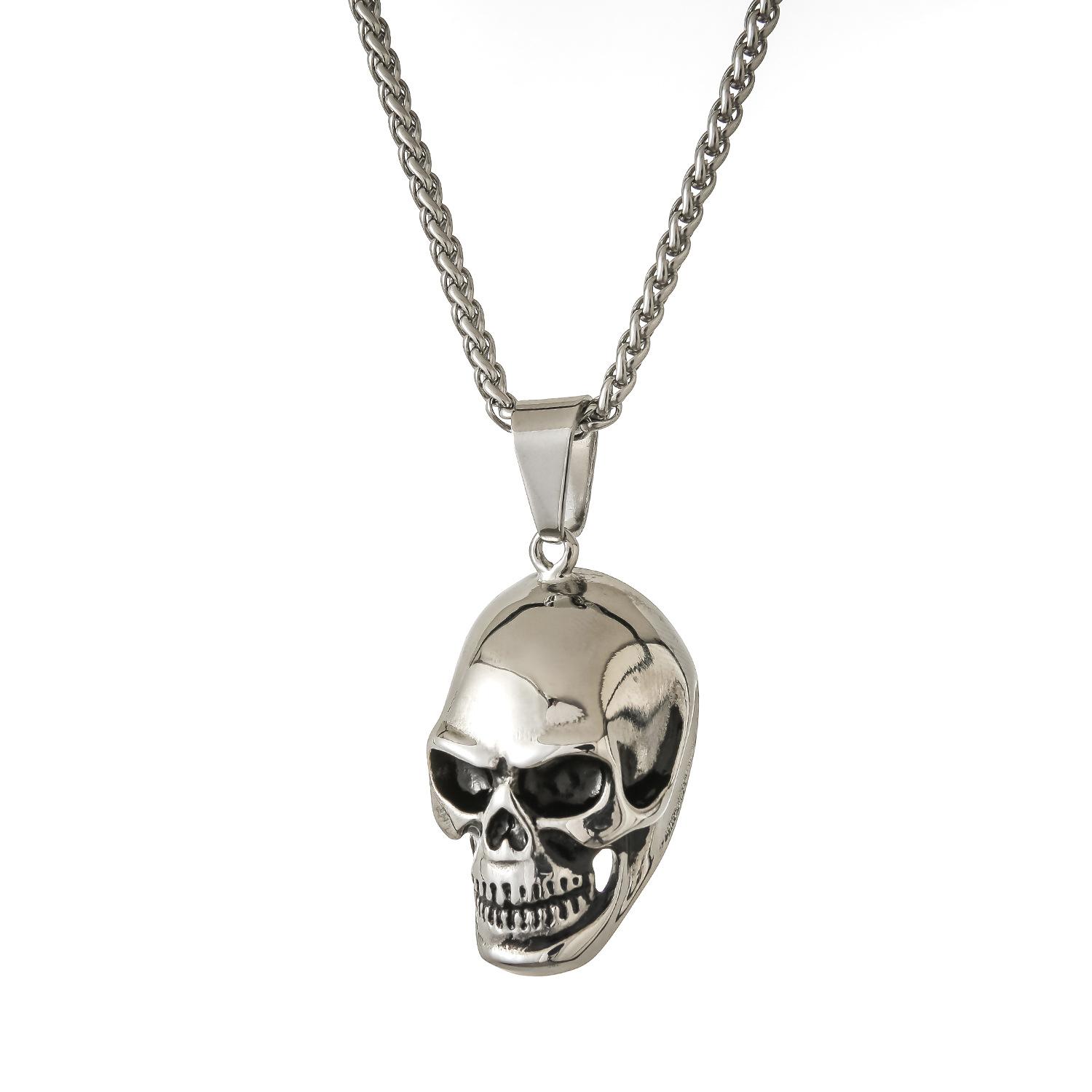 Stainless steel skull pendant, totem men s titanium steel necklace pendant, retro punk style jewelry.