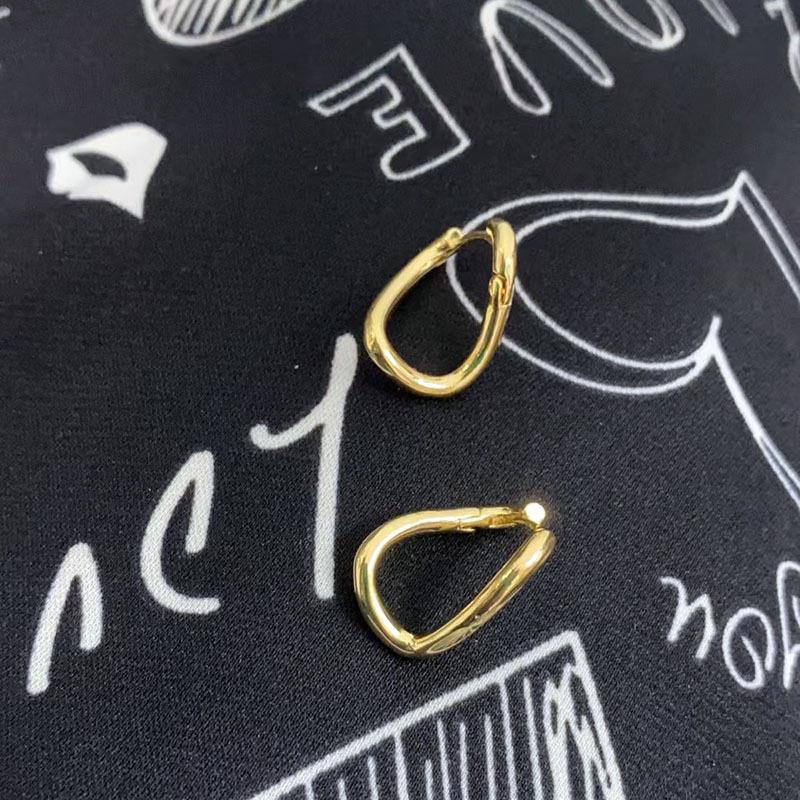 

Female Twisted U-shaped Niche Summer Earrings золотий