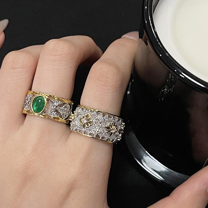 Same Carved Gold Classical Bratisch Retro Court Open Ring Two-Tone Emerald Ring