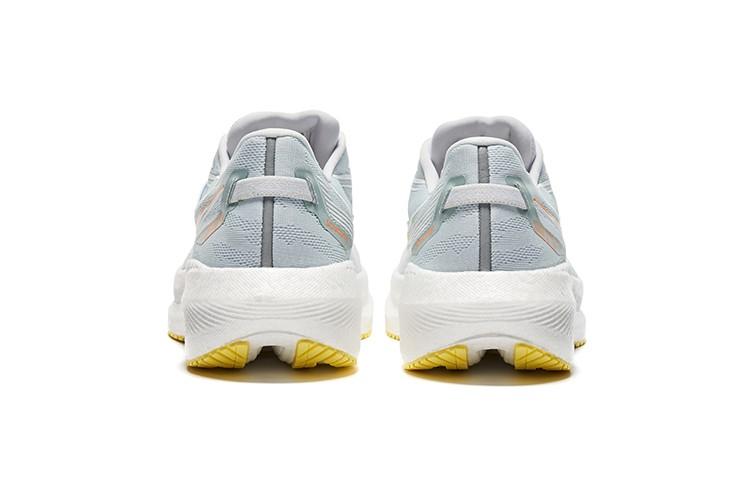 Saucony Triumph 20 Cushioned Slip Resistant Abrasion Resistant Low - S20759-81